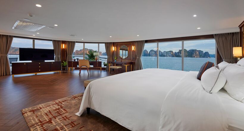 Paradise Legacy Cruise